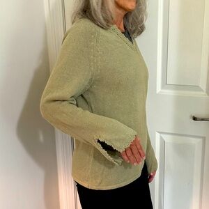 Fashion Bug Pale Sage sweater women’s Small
